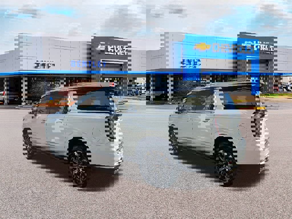 New 2026 Chevrolet Suburban High Country image 3