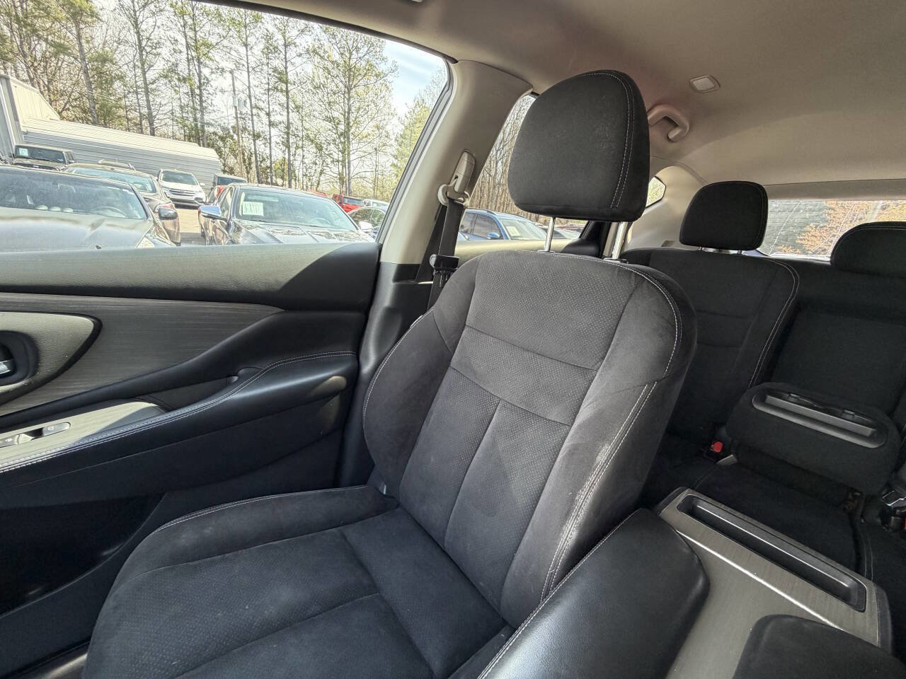 Used 2017 Nissan Murano SV image 19