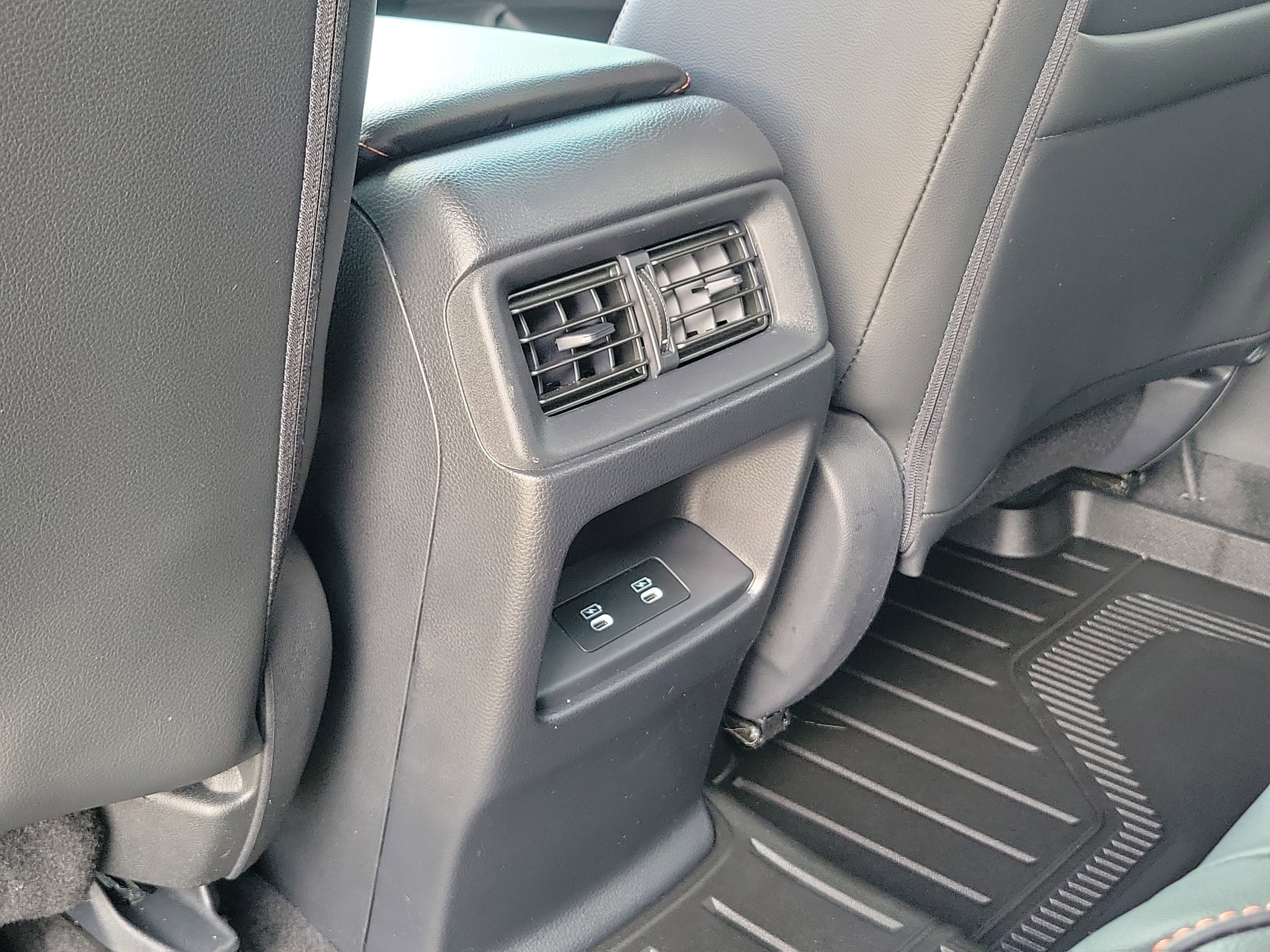 Used 2025 Honda CR-V Sport-L image 15