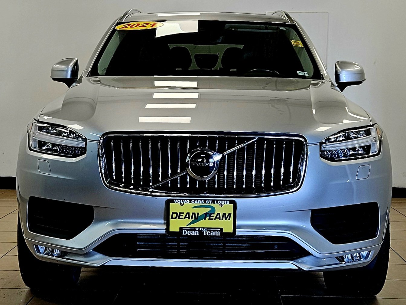 Used 2021 Volvo XC90 T6 Momentum w/ Protection Package Premier image 6