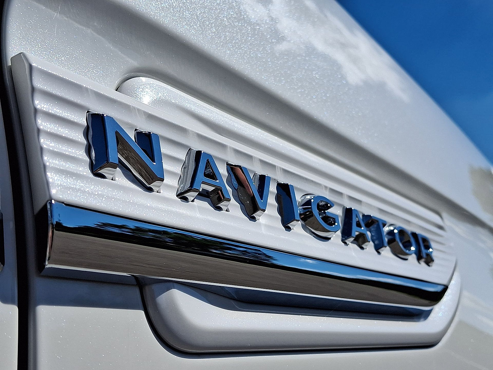 Used 2024 Lincoln Navigator L Reserve AWD/4WD image 24