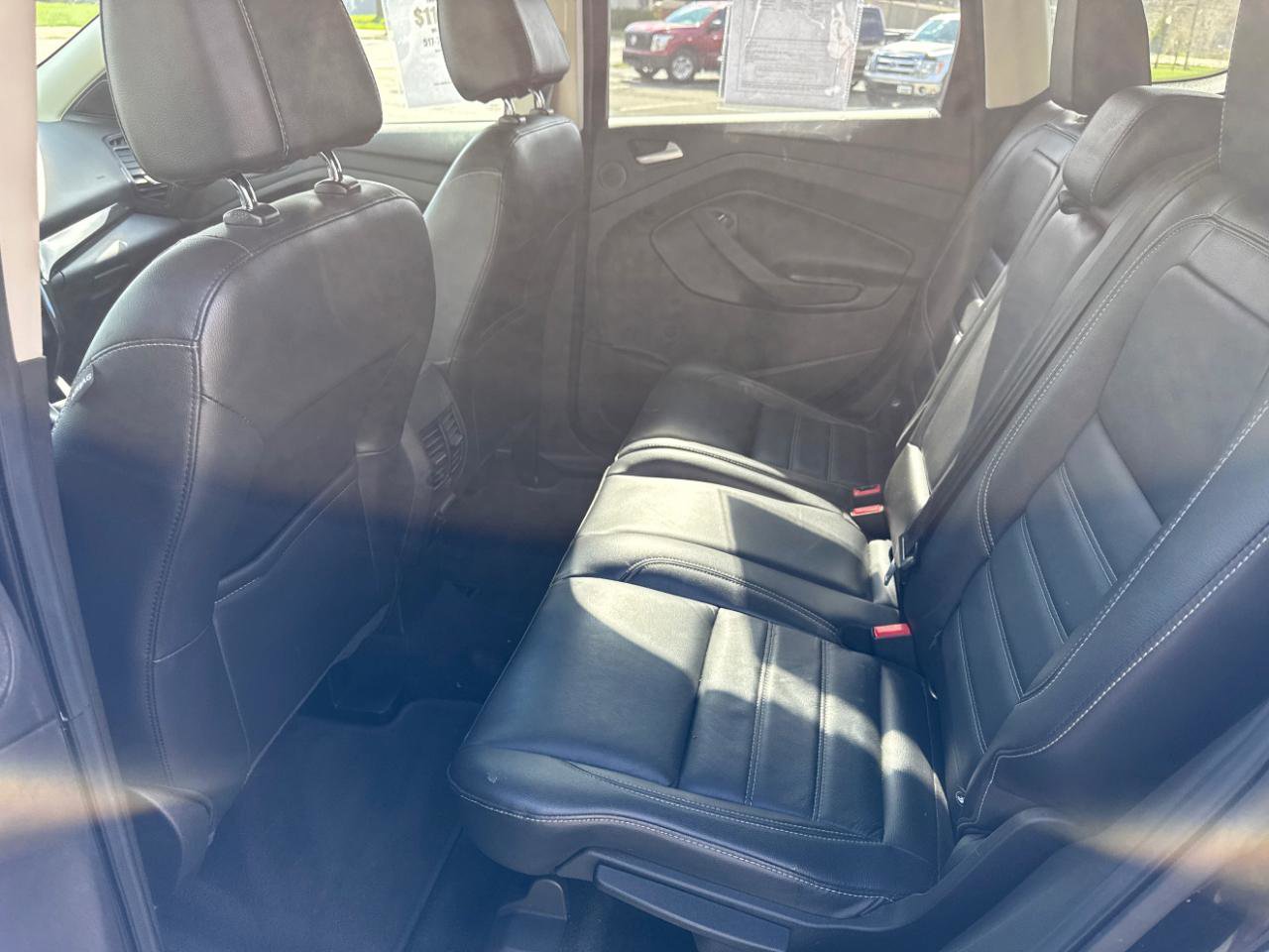Used 2017 Ford Escape Titanium image 7