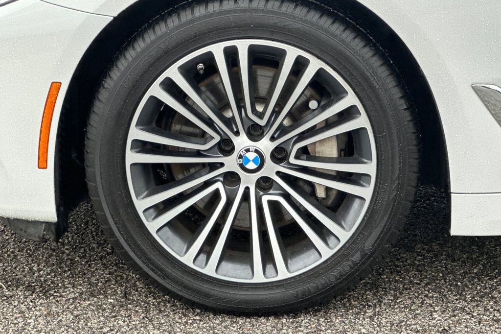 Used 2018 BMW 530i image 31