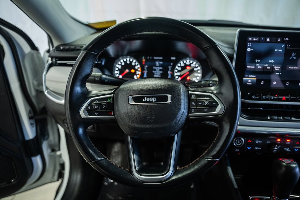 Certified 2022 Jeep Compass Limited AWD/4WD image 30
