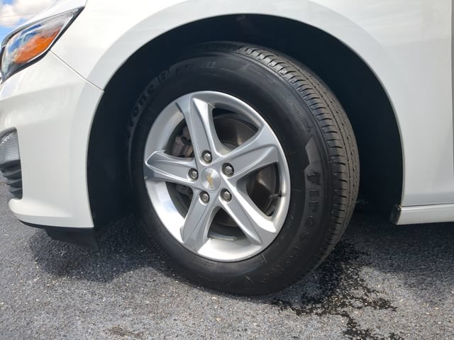 Used 2023 Chevrolet Malibu LS FWD image 33