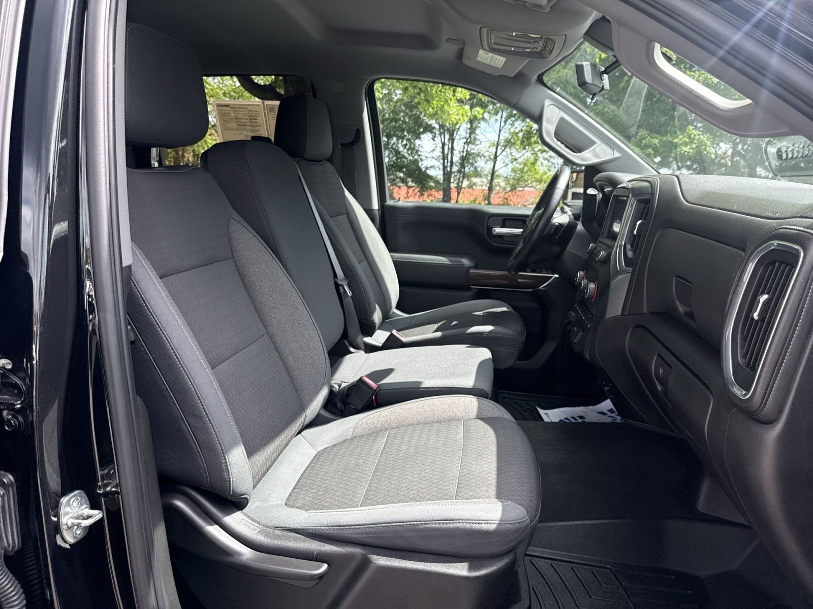 Used 2019 Chevrolet Silverado 1500 RST w/ All-Star Edition AWD/4WD image 25