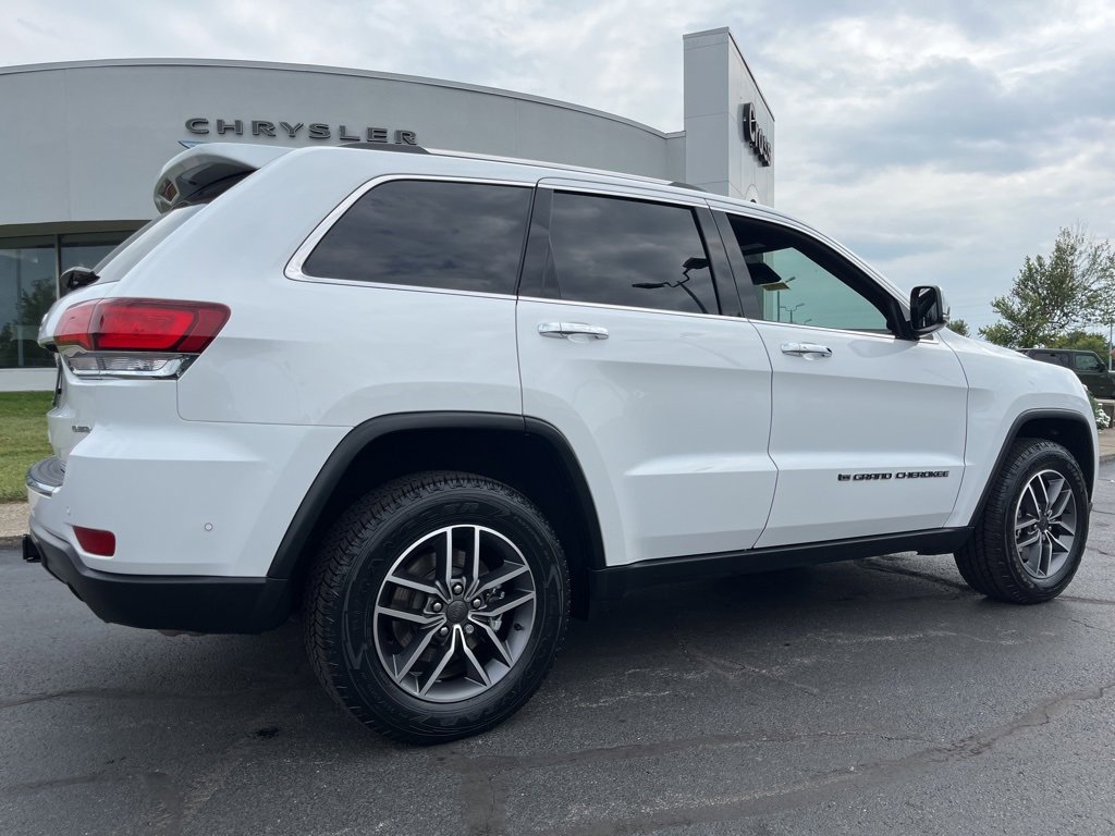 Used 2022 Jeep Grand Cherokee Limited w/ Trailer Tow Group IV image 29