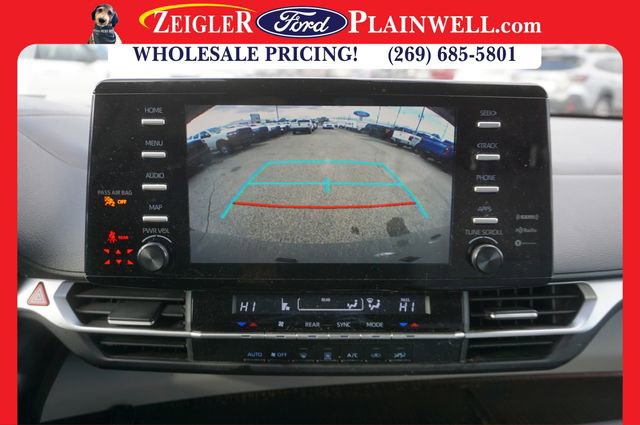 Used 2021 Toyota Sienna LE image 19