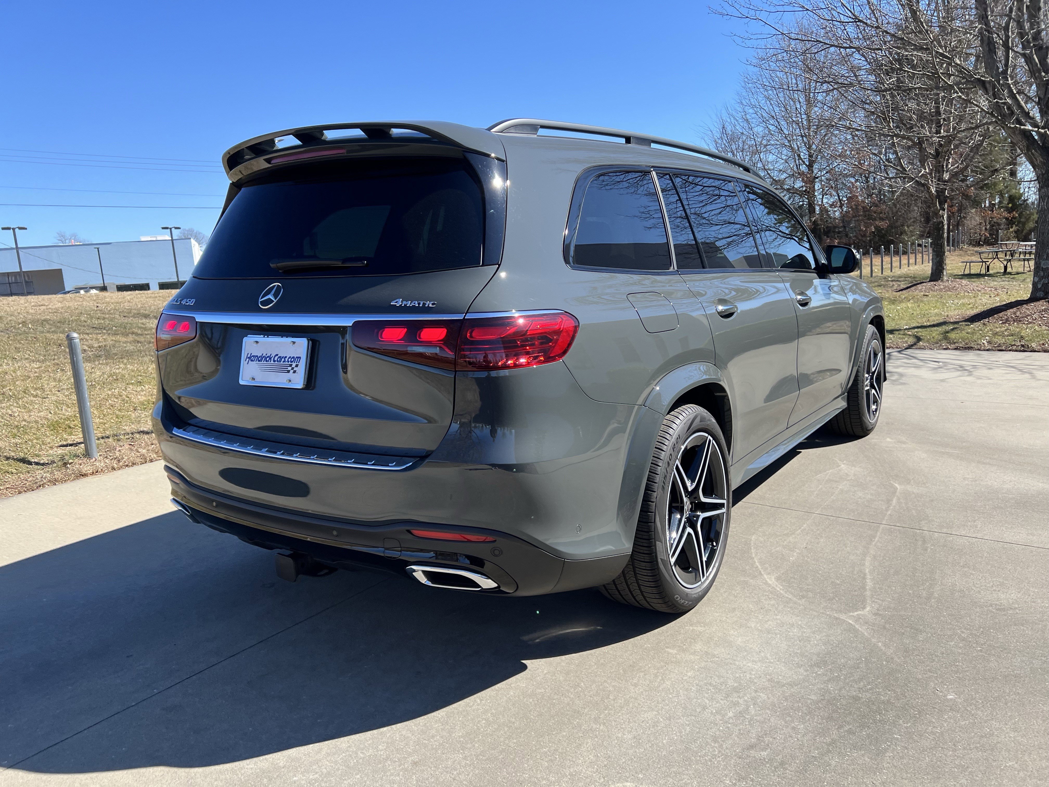 Used 2025 Mercedes-Benz GLS 450 4MATIC image 9