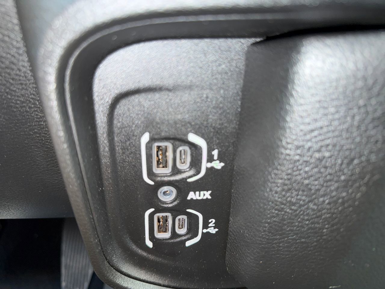 Used 2022 RAM 3500 Big Horn image 26