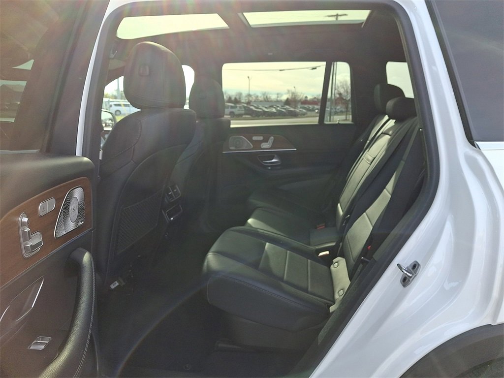 Used 2022 Mercedes-Benz GLS 450 4MATIC image 14