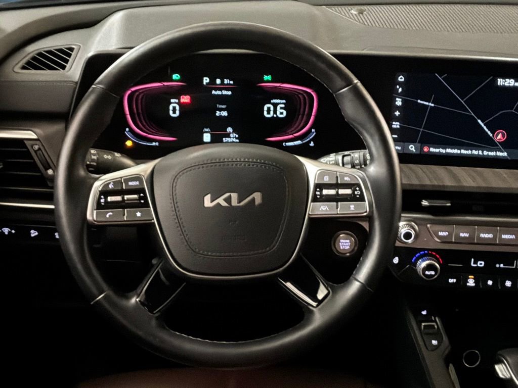 Used 2023 Kia Telluride EX w/ EX Captain's Chair Package image 11