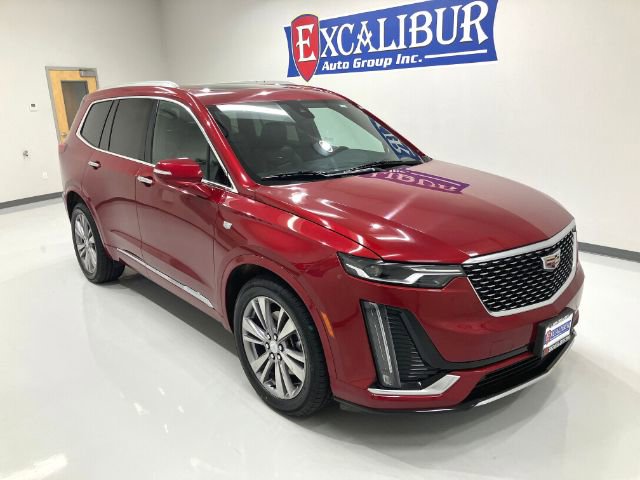 Used 2023 Cadillac XT6 Premium Luxury image 3