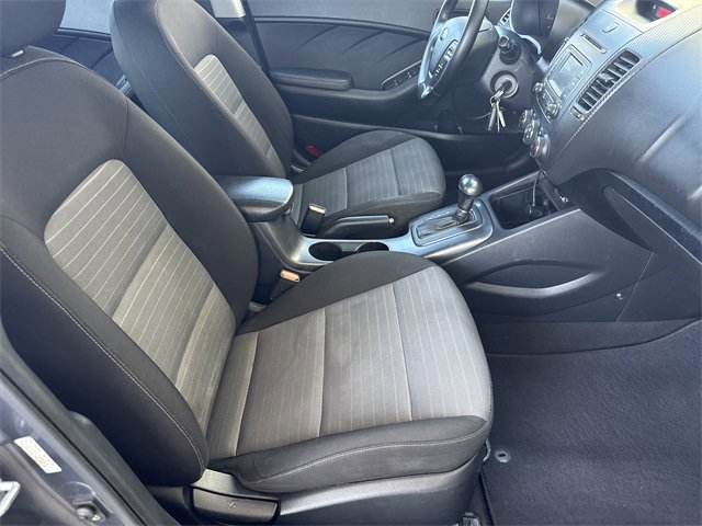 Used 2016 Kia Forte EX image 33