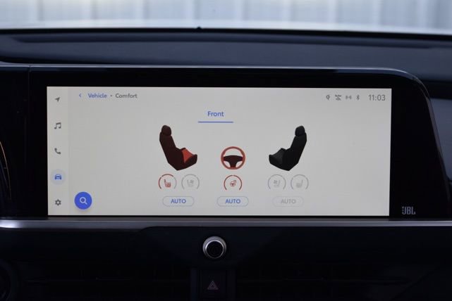 Used 2023 Toyota Crown Limited image 31