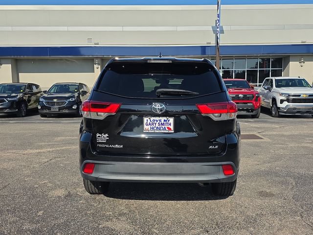 Used 2018 Toyota Highlander FWD V6 image 5