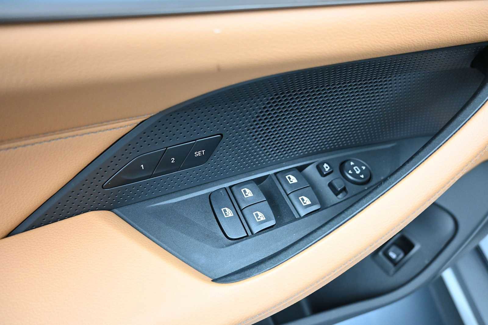 Certified 2023 BMW i4 eDrive35 RWD image 9
