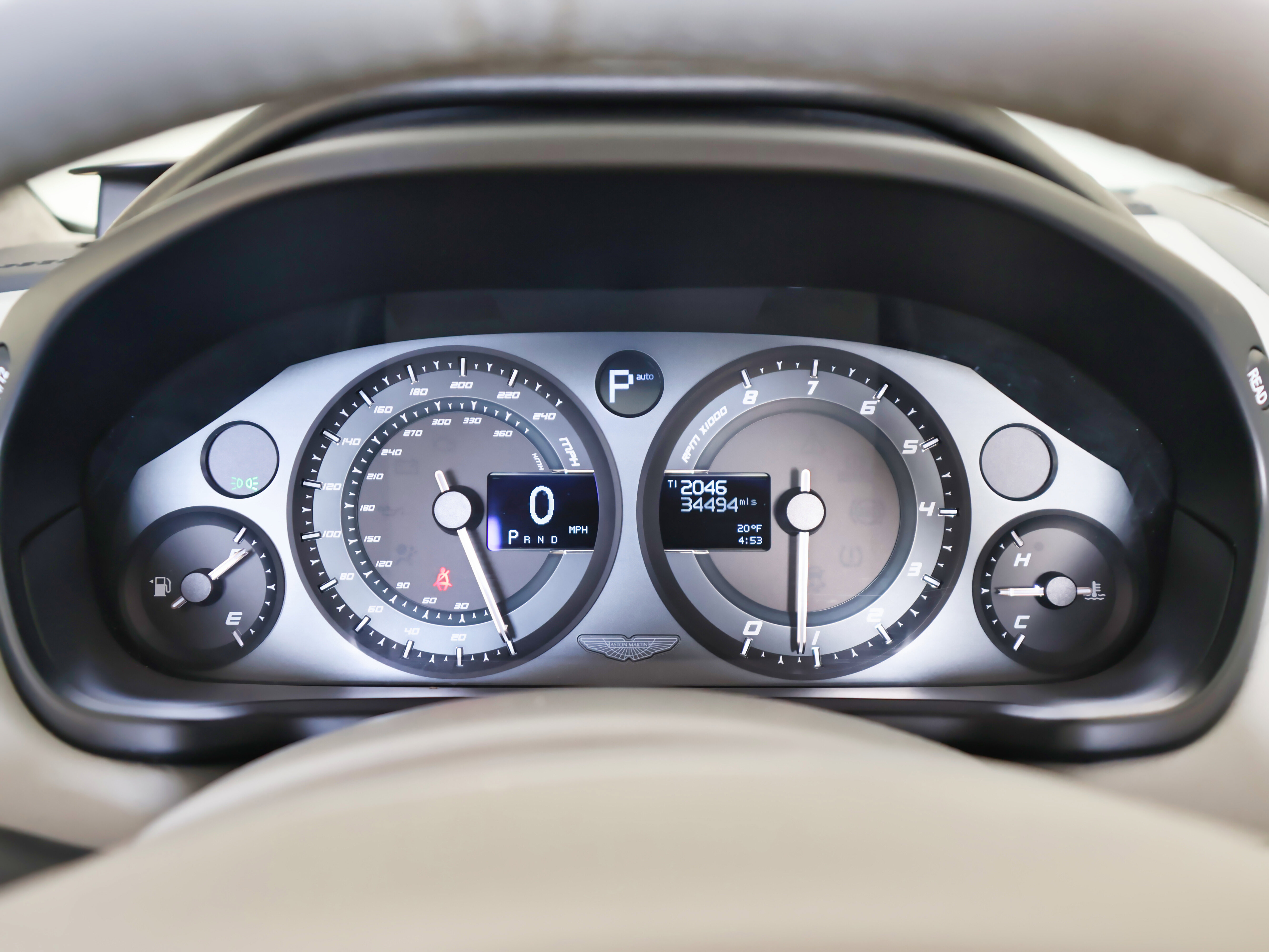 Used 2014 Aston Martin Vanquish Volante image 37