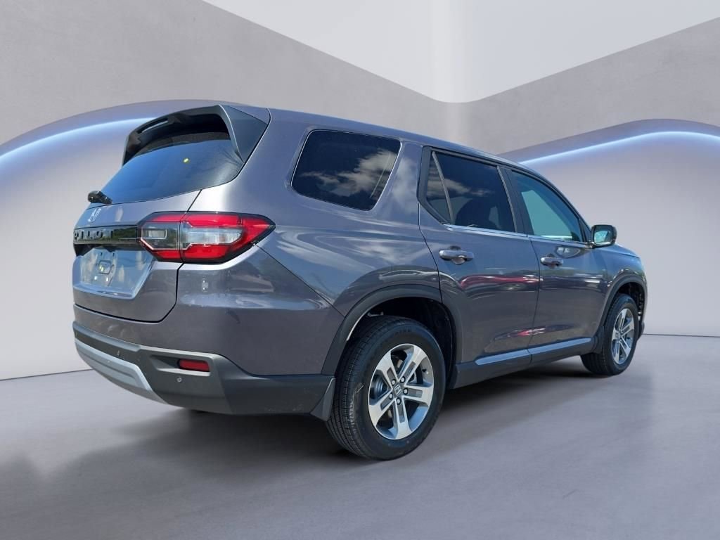 New 2025 Honda Pilot EX-L image 5
