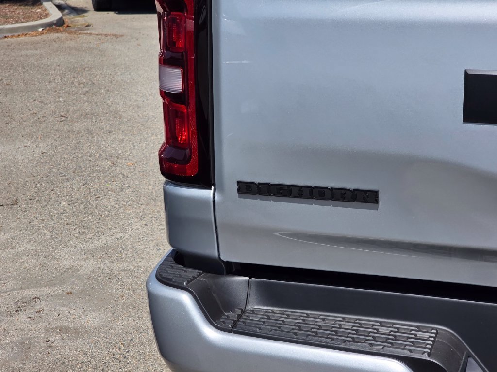 New 2026 RAM 1500 4x4 Crew Cab image 6