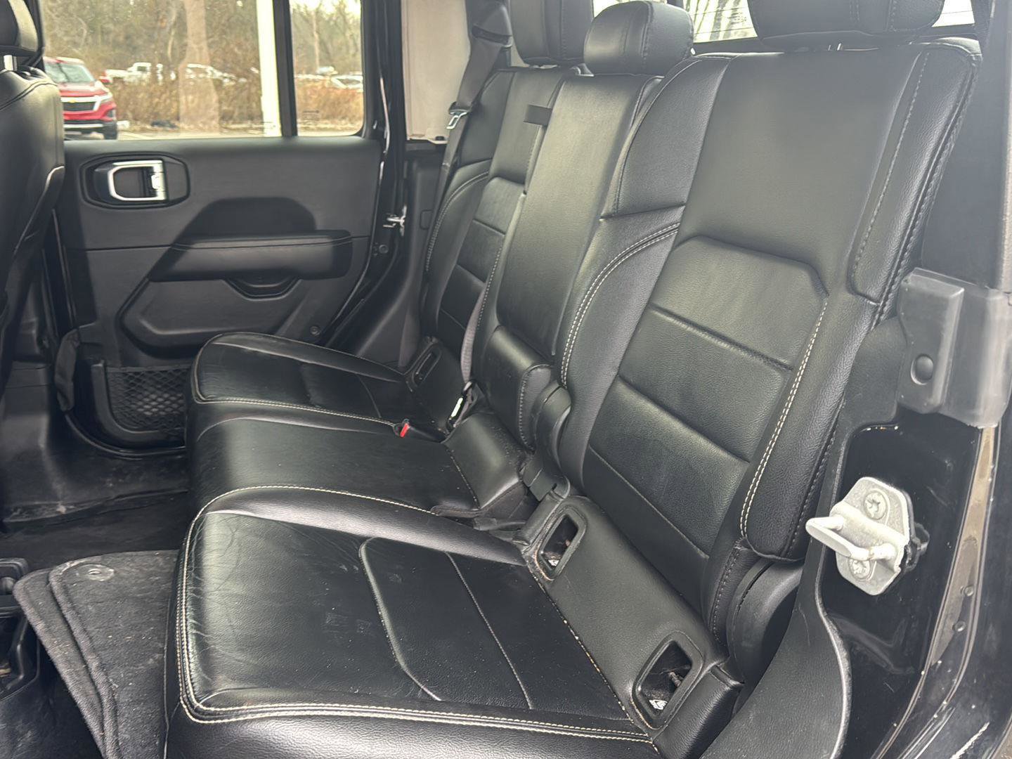 Used 2021 Jeep Gladiator Overland w/ Uconnect 4C Nav & Sound Group image 11