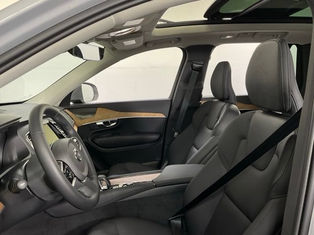 Certified 2025 Volvo XC90 B6 Plus w/ Protection Package Premier AWD/4WD image 29