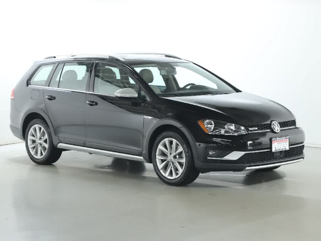 Used 2017 Volkswagen Golf Alltrack SE AWD/4WD image 9