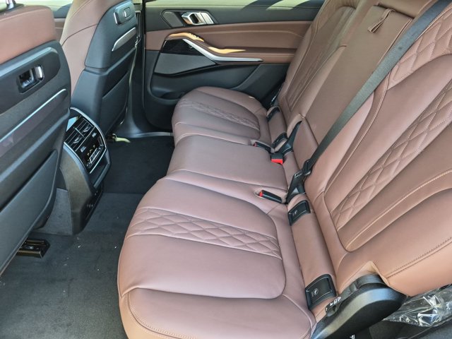 New 2027 BMW X7 M60i AWD/4WD image 16