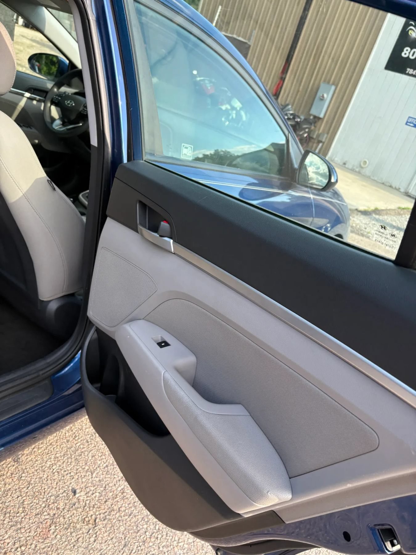 Used 2020 Hyundai Elantra SEL FWD image 27