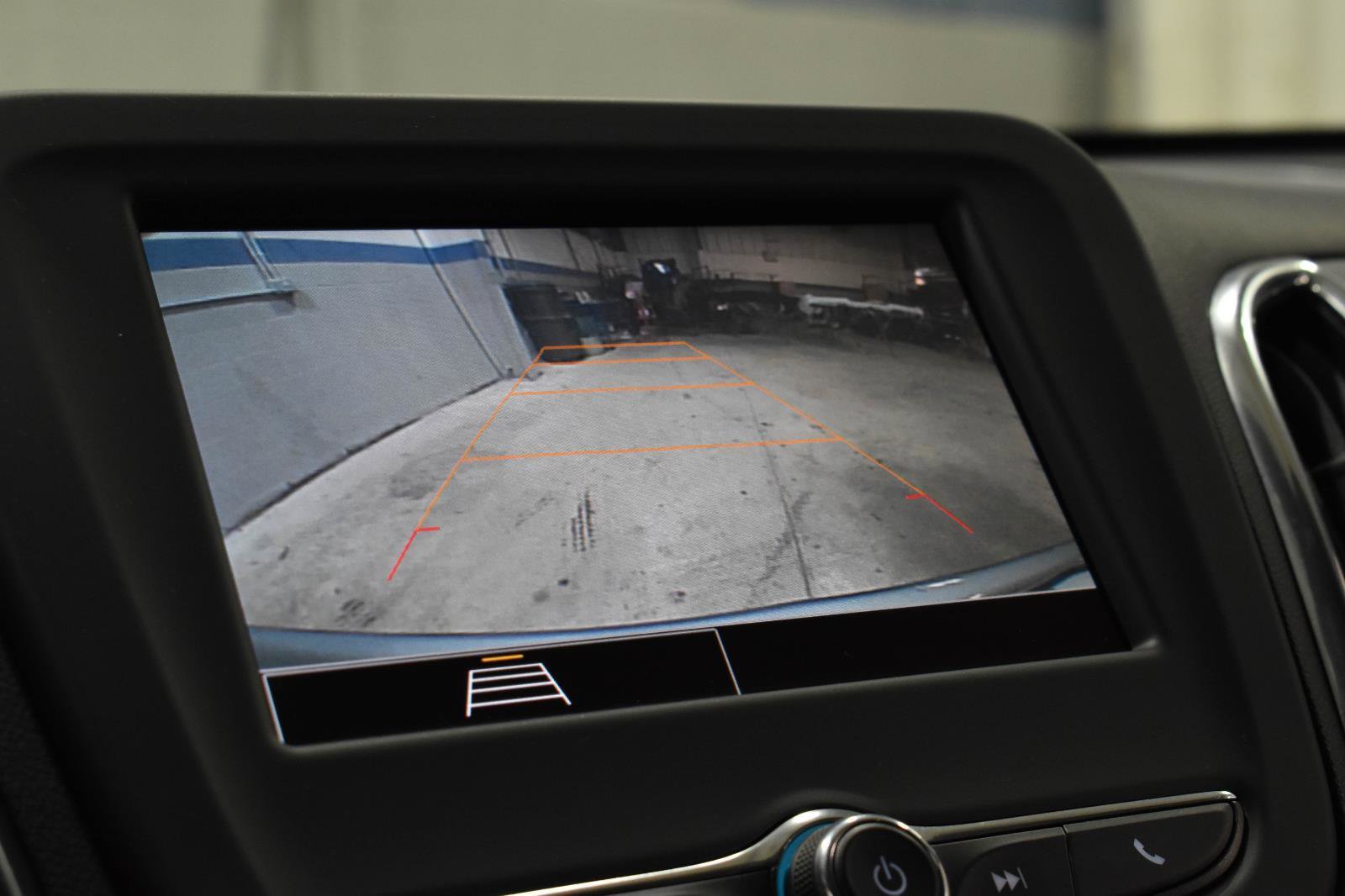 Used 2023 Chevrolet Equinox LT image 16