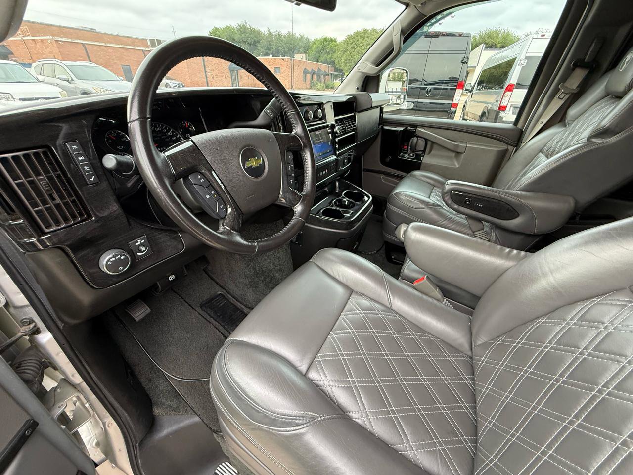 Used 2022 Chevrolet Express 2500 Extended w/ Enhanced Convenience Package image 15