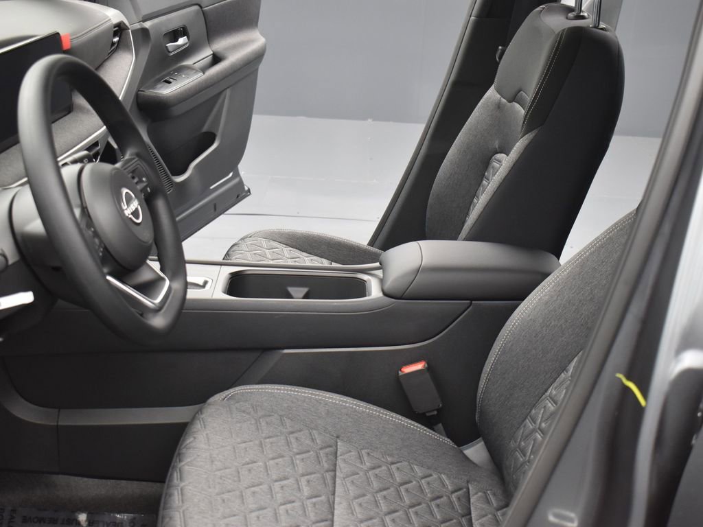 New 2026 Nissan Kicks SV w/ SV Premium Package image 15