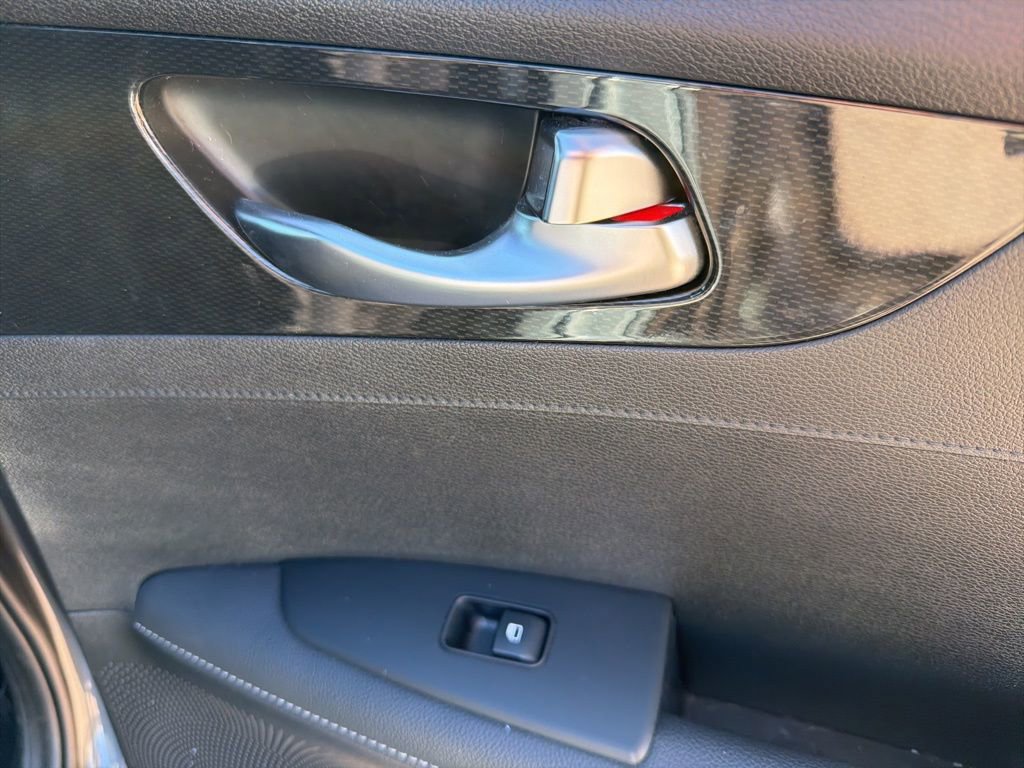 Used 2023 Kia Forte GT-Line w/ GT-Line Premium Package image 29