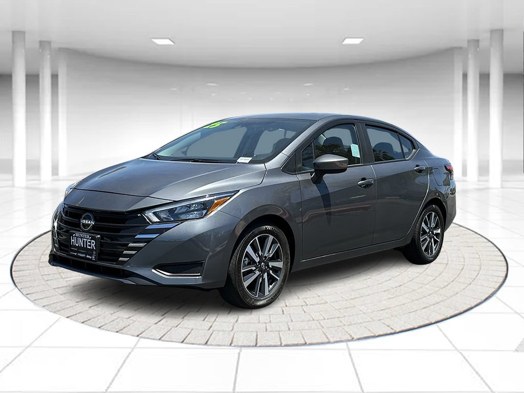Used 2025 Nissan Versa SV FWD video 1