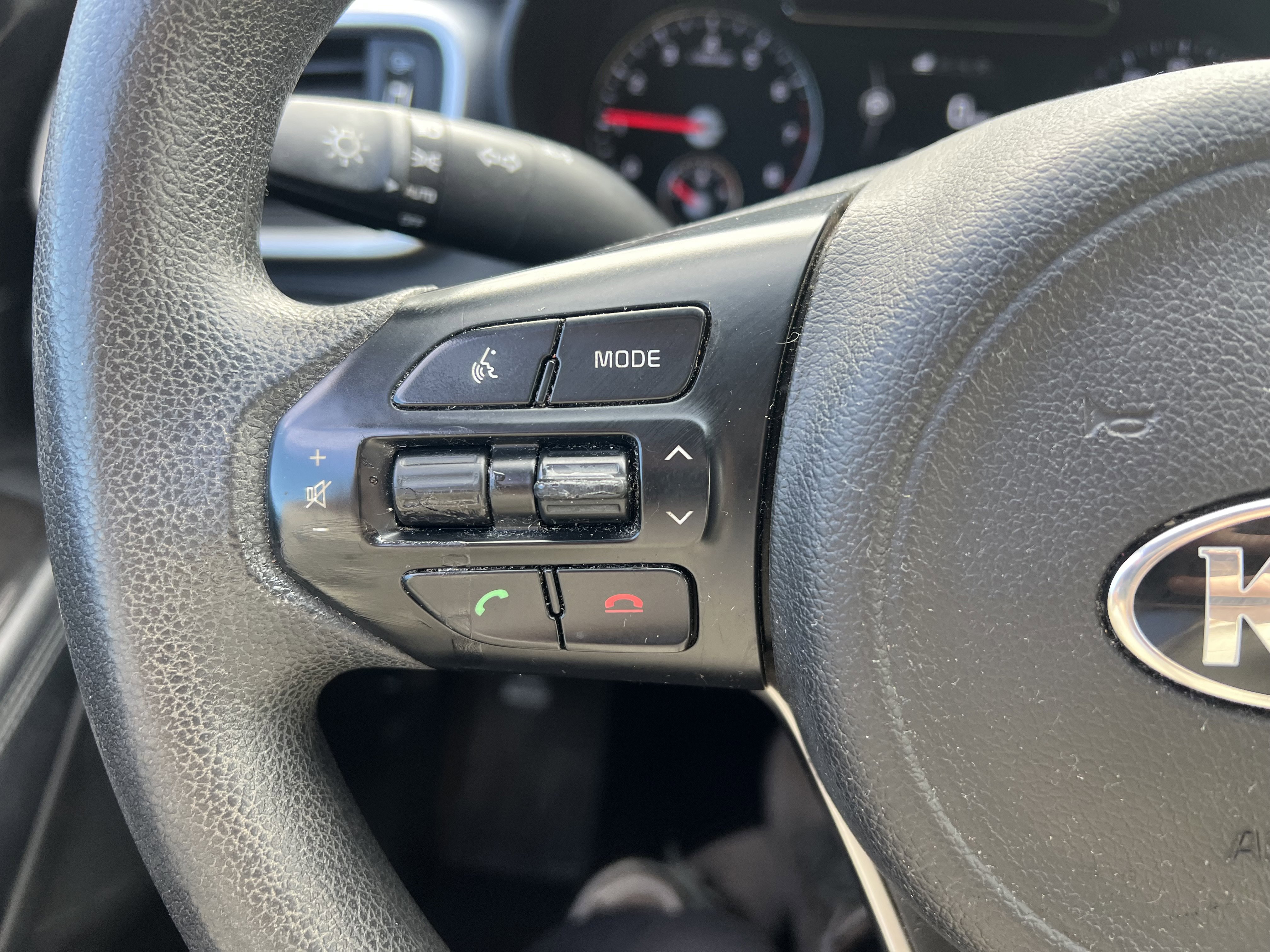 Used 2018 Kia Sorento LX image 20