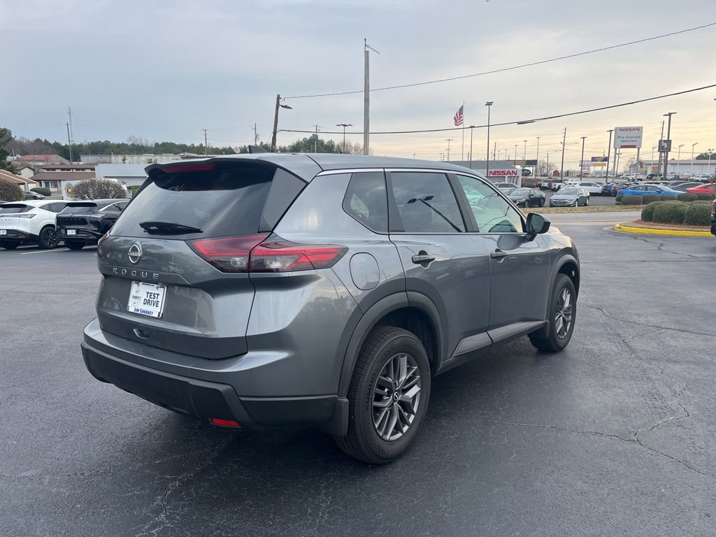 Used 2026 Nissan Rogue S image 3