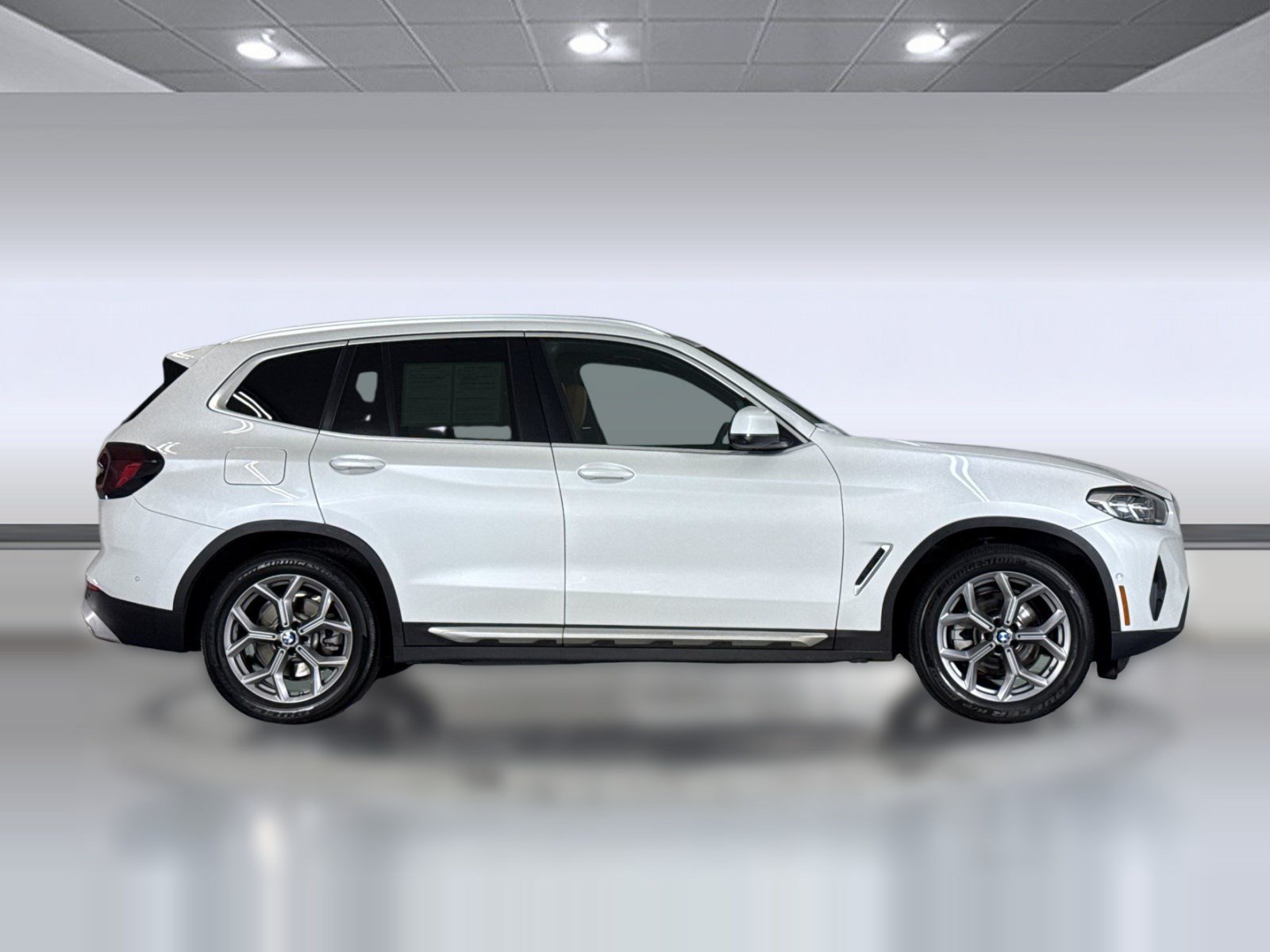 Used 2024 BMW X3 xDrive30i w/ Premium Package AWD/4WD image 8