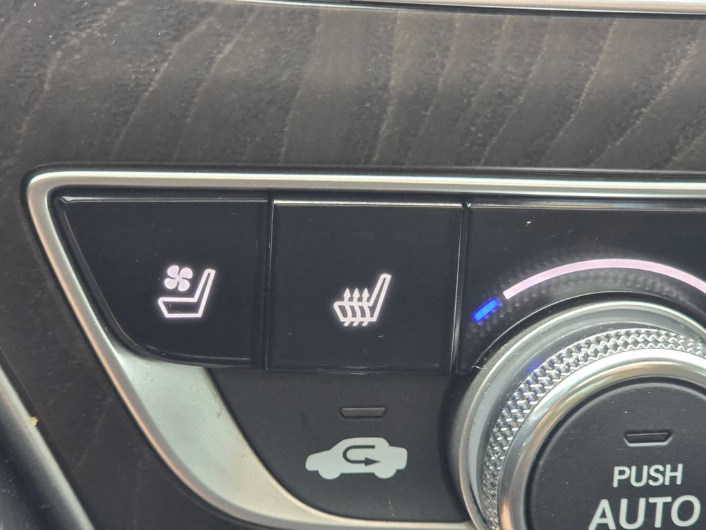 Used 2021 Honda Accord Touring image 28