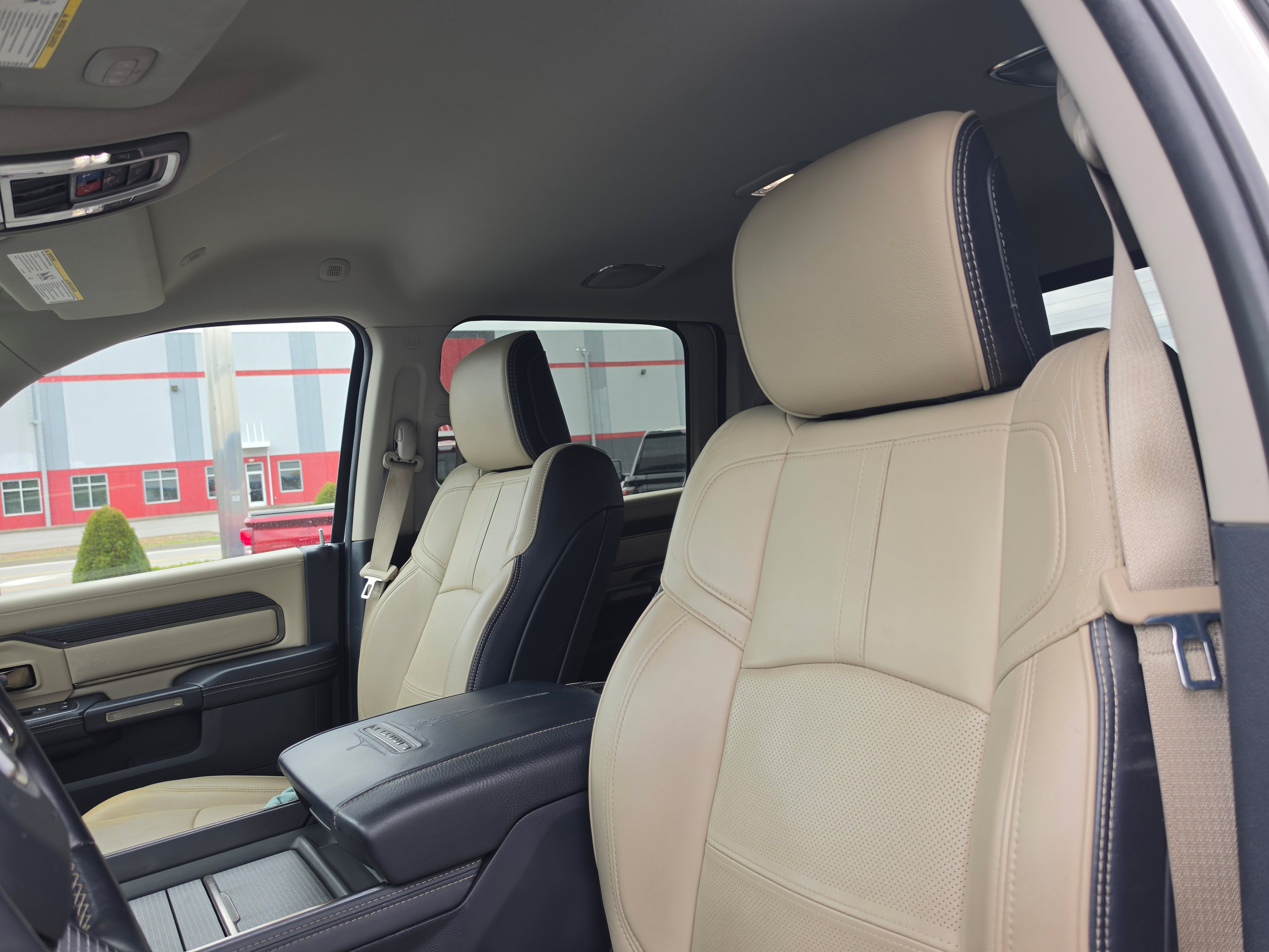 Used 2023 RAM 2500 Limited AWD/4WD image 13