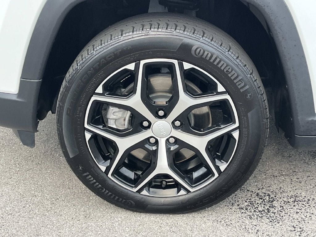 Used 2024 Jeep Compass Limited AWD/4WD image 9