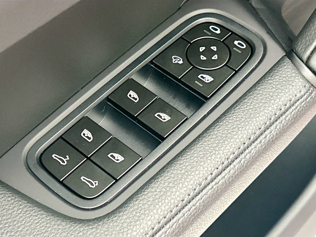 New 2026 Porsche Cayenne S AWD/4WD image 23