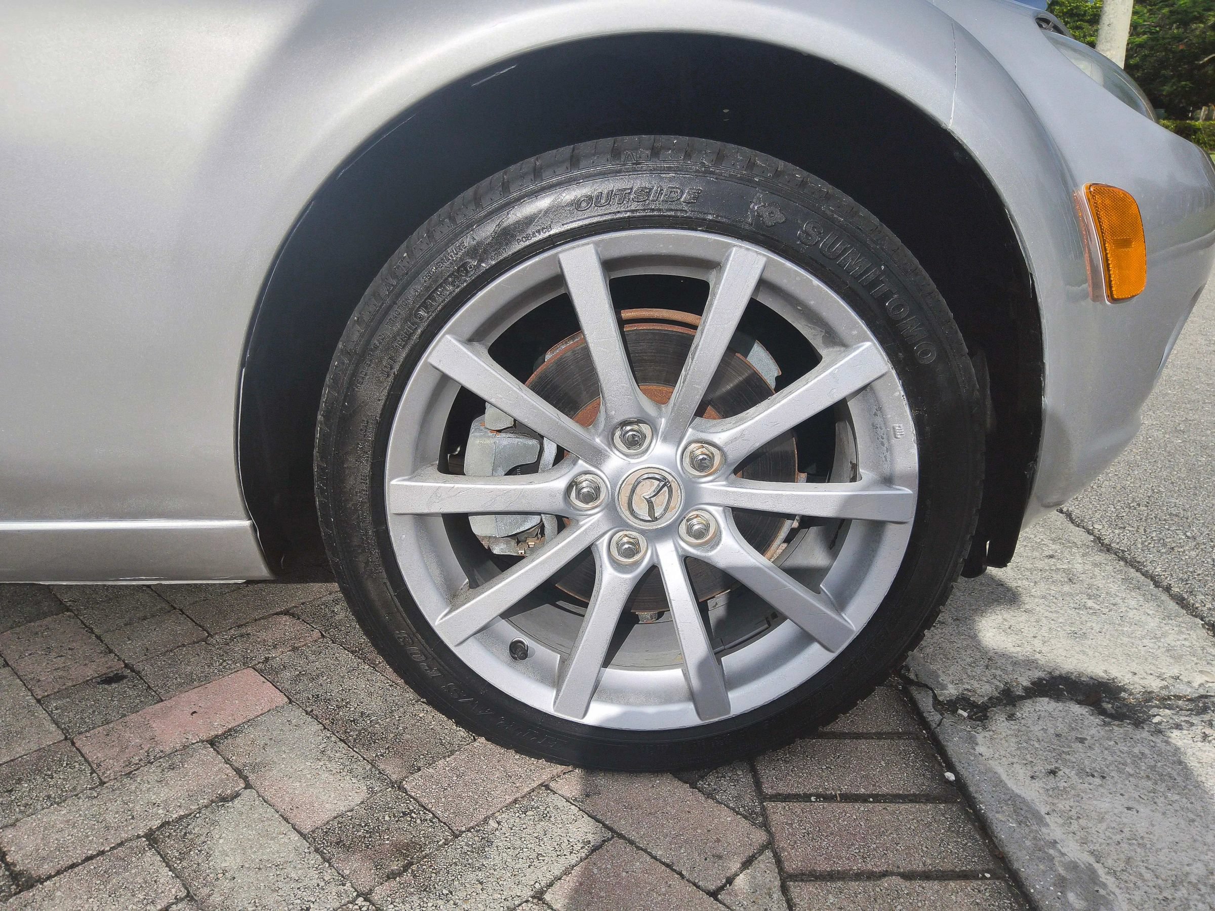 Used 2006 MAZDA MX-5 Miata Grand Touring RWD image 50