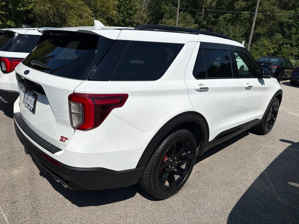 Used 2024 Ford Explorer ST w/ Equipment Group 401A AWD/4WD image 2