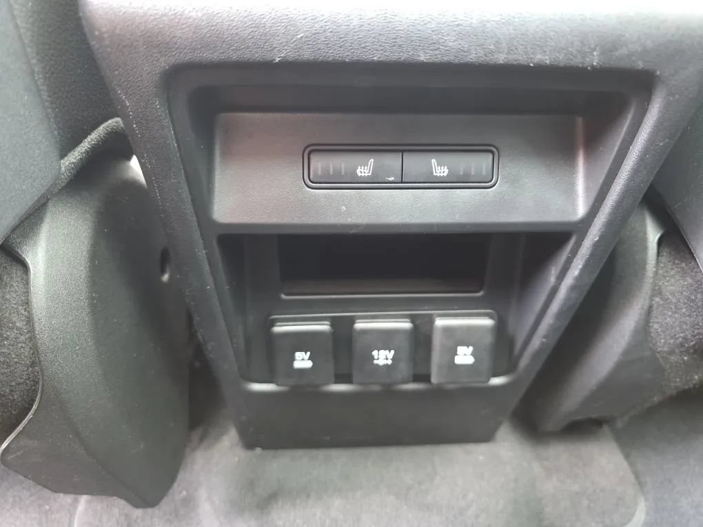 Used 2019 Land Rover Discovery Sport HSE AWD/4WD image 44