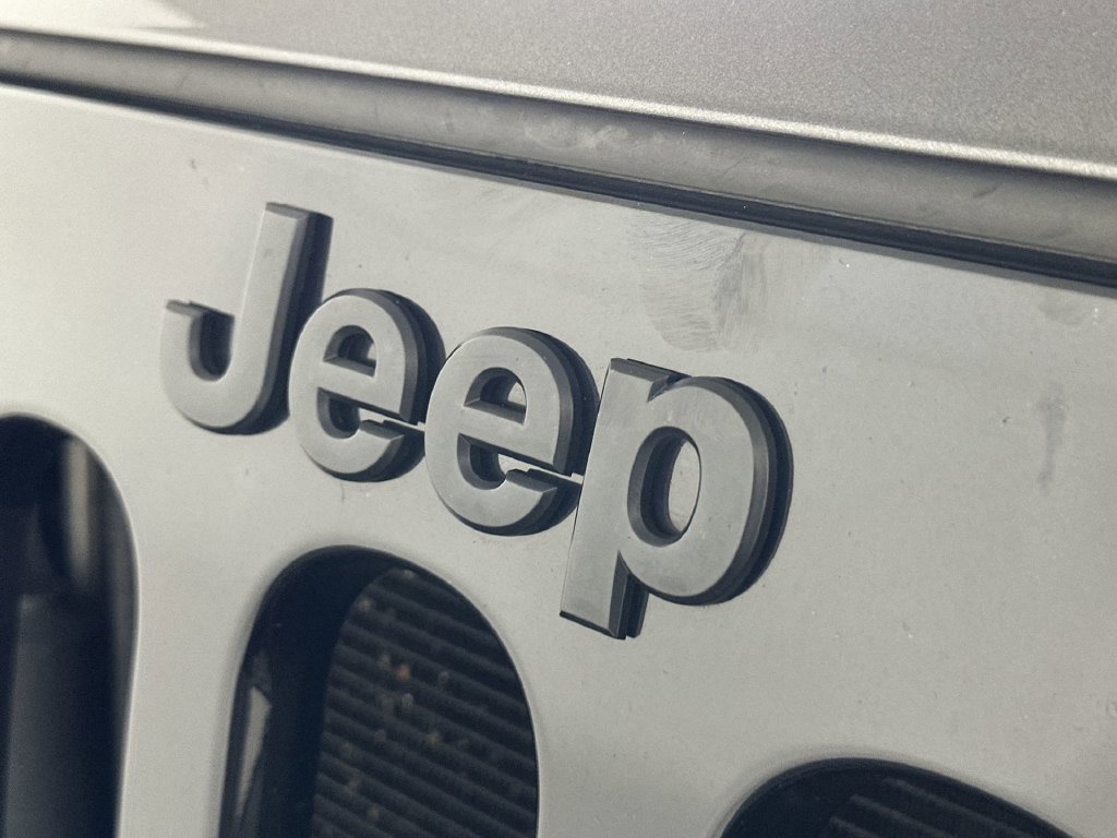 Used 2016 Jeep Wrangler Unlimited Sport AWD/4WD image 30