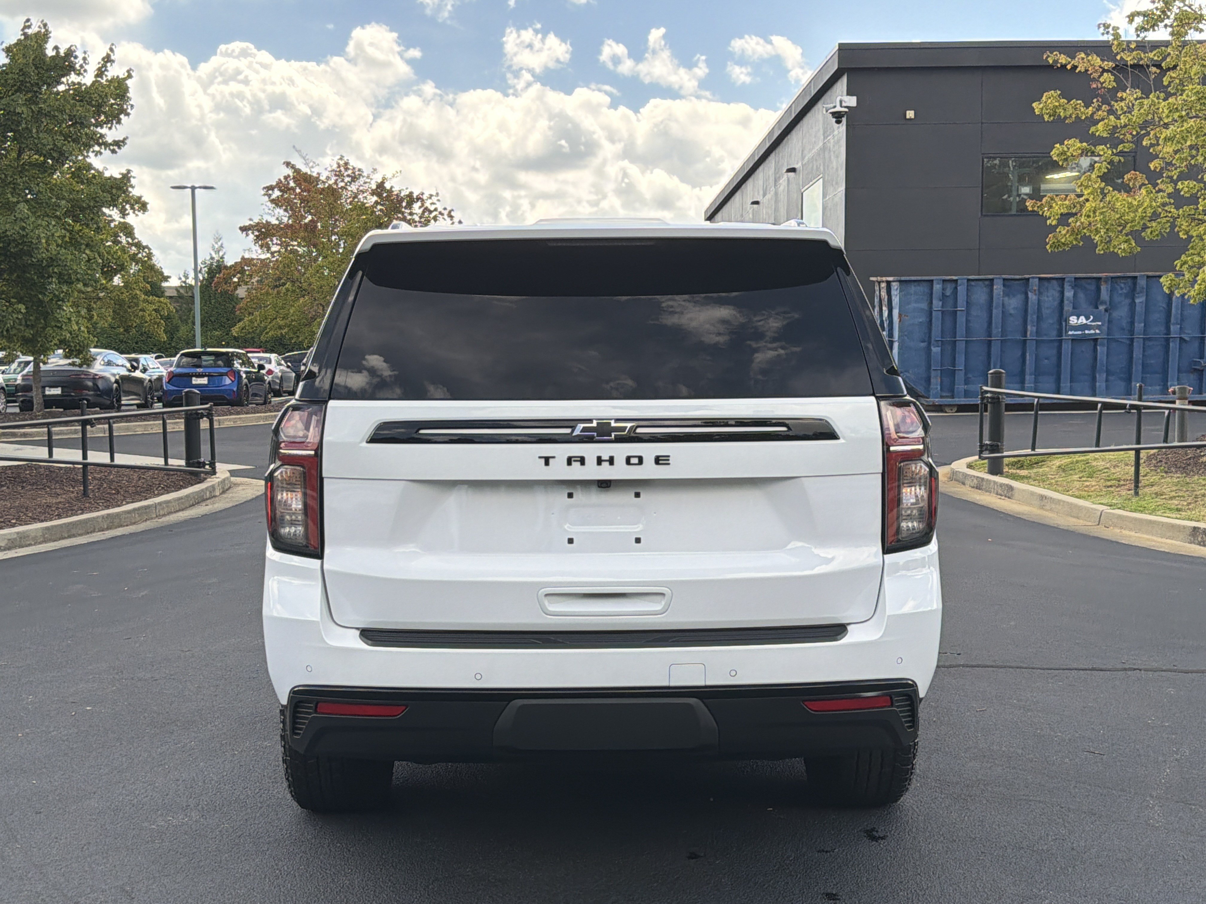 Used 2023 Chevrolet Tahoe Z71 w/ Luxury Package AWD/4WD image 15