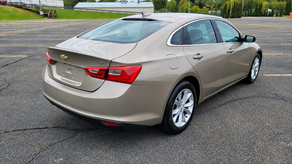Used 2023 Chevrolet Malibu LT FWD image 12