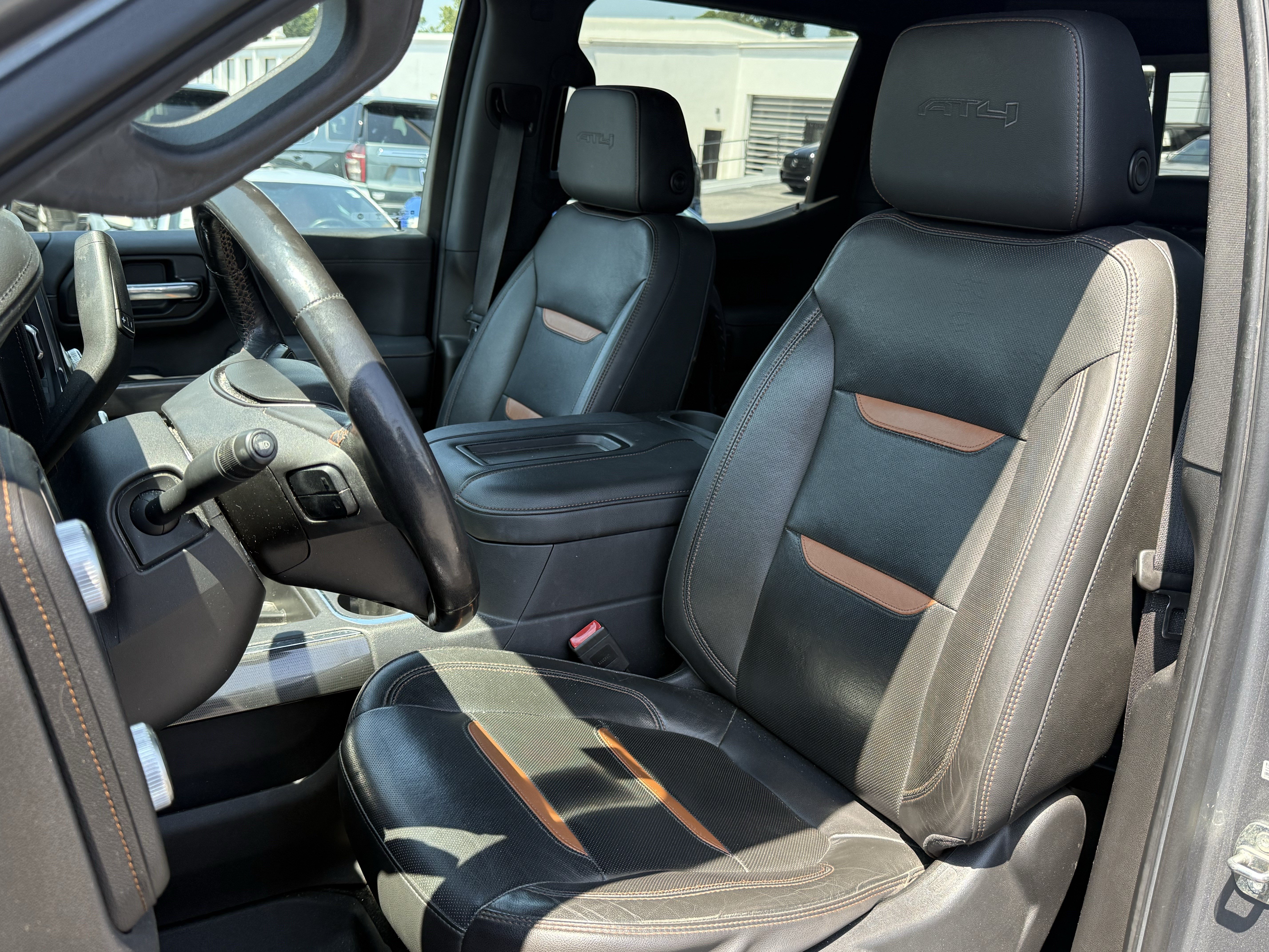 Used 2020 GMC Sierra 1500 AT4 w/ AT4 Premium Package AWD/4WD image 7