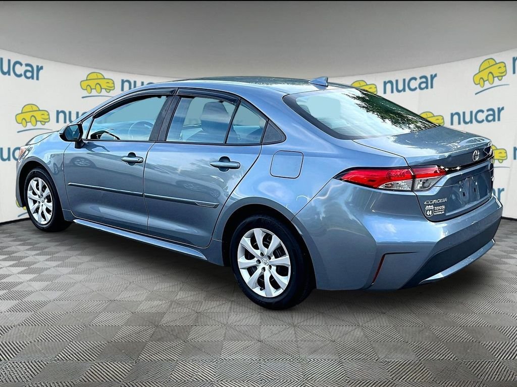 Used 2021 Toyota Corolla LE FWD image 5