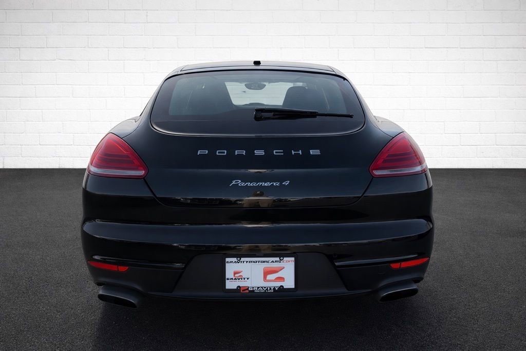 Used 2016 Porsche Panamera 4 image 5